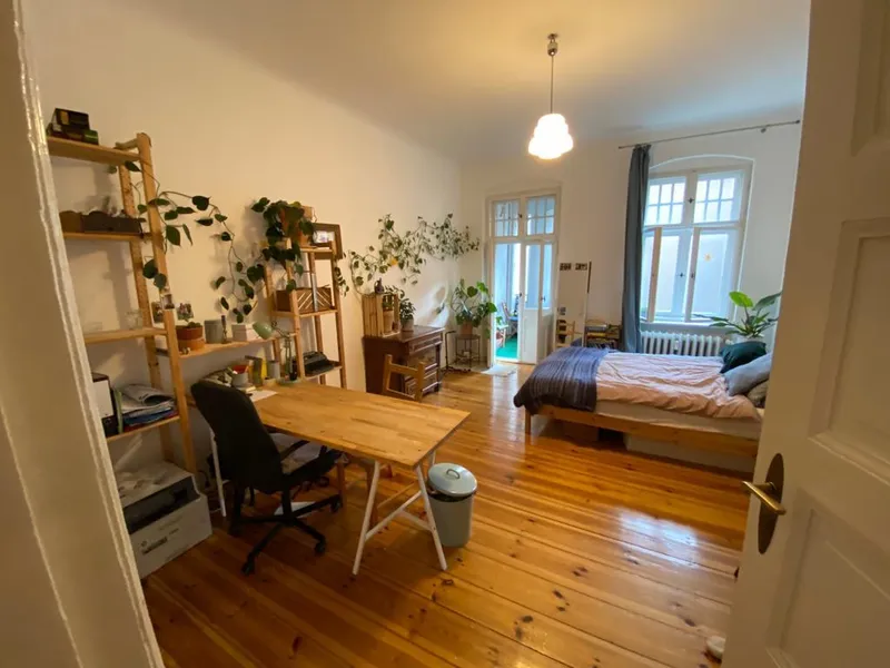 Altbauwohnung in Schöneberg zur unbefristeten Untermiete — photo 1
